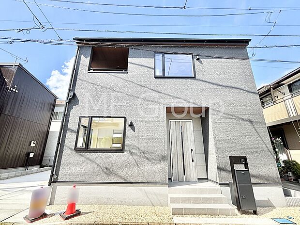 たっぷりの陽光と心地よい風が舞い込む住まい