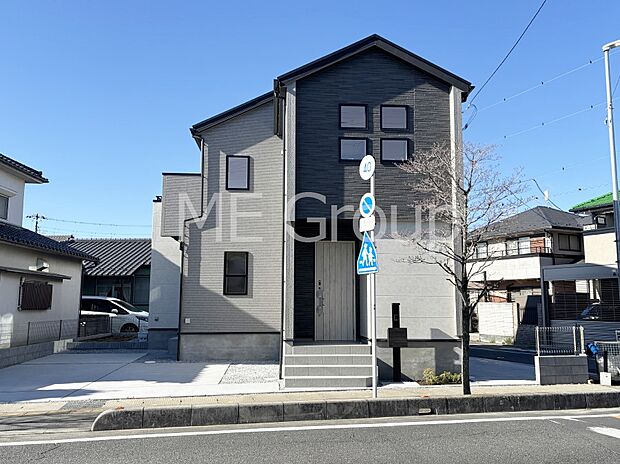 たっぷりの陽光と心地よい風が舞い込む住まい