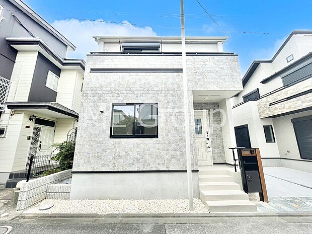 日暮里・舎人ライナー見沼代親水公園駅　利用可。3LDK。