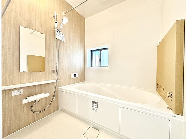 落ち着いた雰囲気でゆっくりお寛ぎいただけるバスルーム