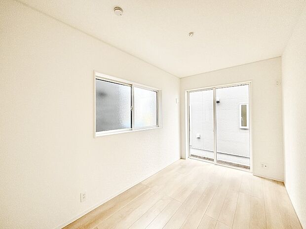 爽やかな日差しがお部屋全体を優しく包み込んでくれます