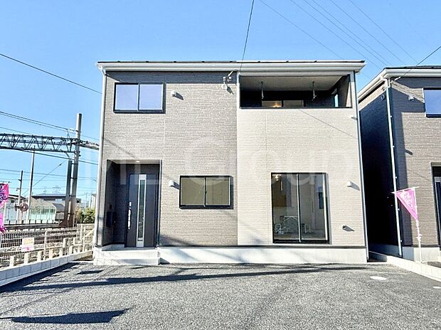 たっぷりの陽光と心地よい風が舞い込む住まい