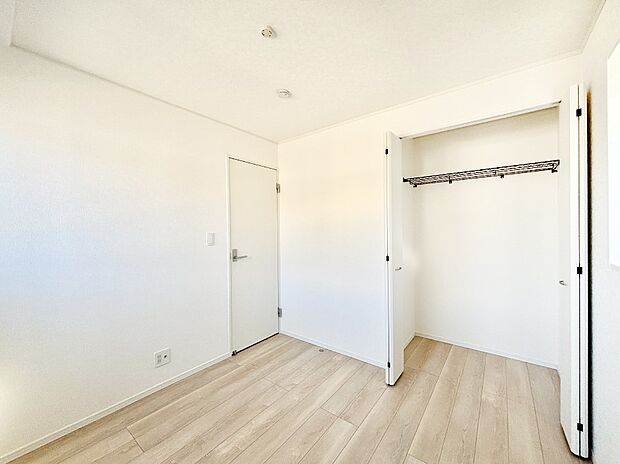 収納が充実しているので、居住スペースを広く使えます。