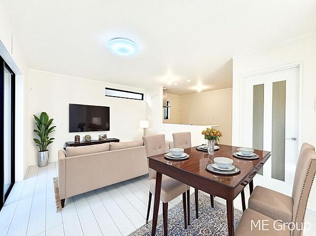 落ち着いた雰囲気のＬＤＫは家族みんなの快適空間※家具はCGです