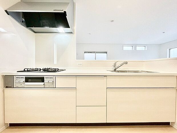 ゆとりあるキッチンではご家族と楽しくお料理ができます。