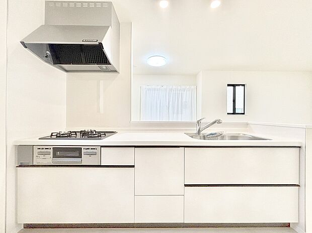 毎日使うキッチンだから、使いやすさ＆お手入れのしやすさにこだわりました。 