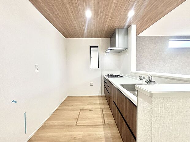 ゆとりあるキッチンではご家族と楽しくお料理ができます。