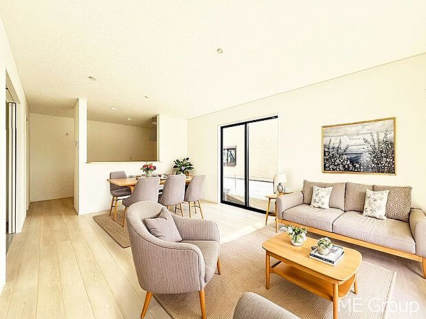 落ち着いた雰囲気のLDKは家族みんなの快適空間※家具はCGです