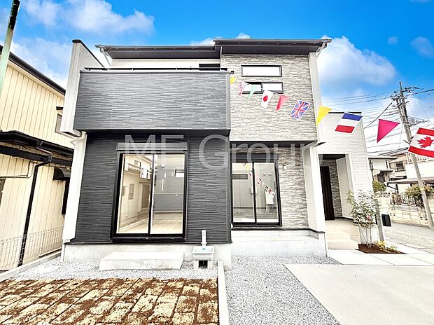 堂々完成!たっぷりの陽光と開放感に包まれる明るい住まい。