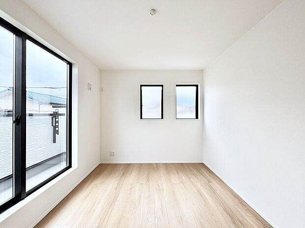 2面採光を確保した明るい空間。家族みんなが快適な暮らしを実現する設計です。