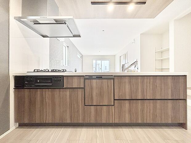 毎日使うキッチンだから、使いやすさ＆お手入れのしやすさにこだわりました。 