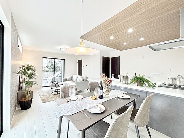 住む方の個性が引き出される、インテリアを考えるのが楽しみなリビングです！ 