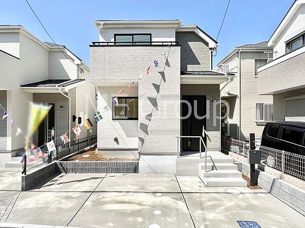 堂々完成！たっぷりの陽光と開放感に包まれる明るい住まい。 