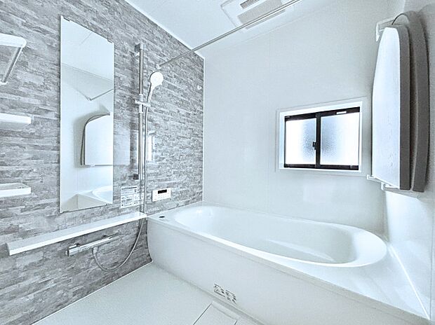 一日の疲れを癒やす大切なバスタイム。ゆっくりとお風呂を楽しんで疲れをとりたいですね!