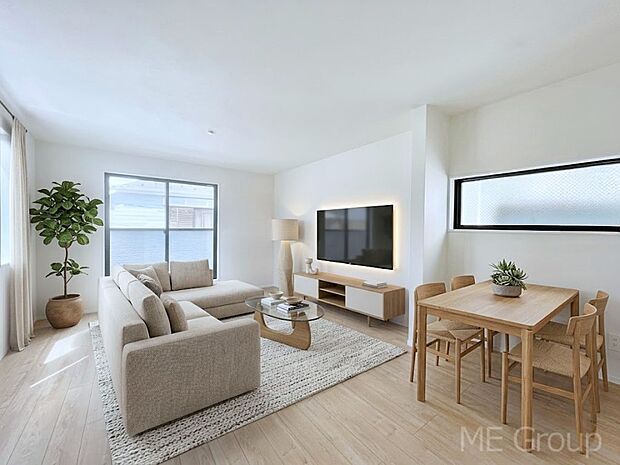 プライバシーも守れる2階リビングは明るく開放感たっぷり! ※家具はCGです