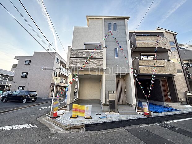 たっぷりの陽光と心地よい風が舞い込む住まい