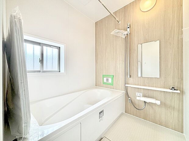 落ち着いた雰囲気でゆっくりお寛ぎいただけるバスルーム