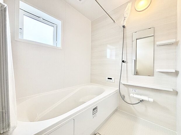 一日の疲れを癒やす大切なバスタイム。ゆっくりとお風呂を楽しんで疲れをとりたいですね！  