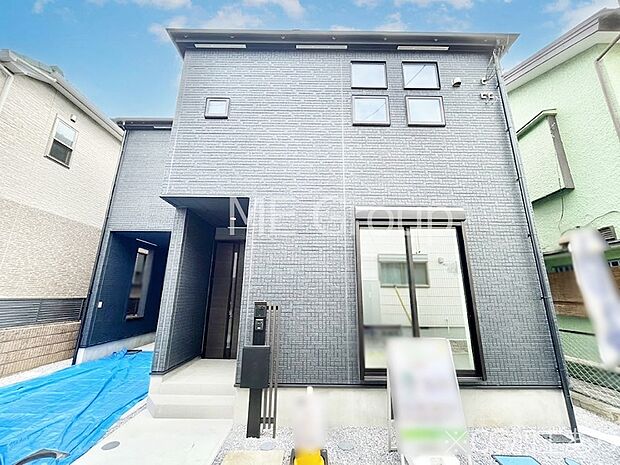 上質感あふれる外観デザイン。魅力の住まいを実現。