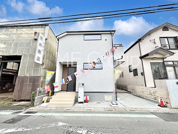 たっぷりの陽光と心地よい風が舞い込む住まい