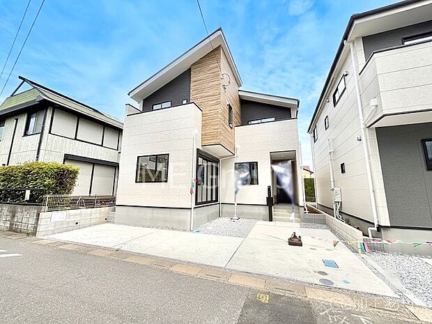 暮らしやすさと居心地の良さにこだわったシンプルで飽きのこないデザイン !