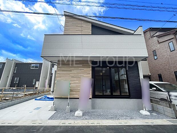 上質感あふれる外観デザイン。魅力の住まいを実現。 