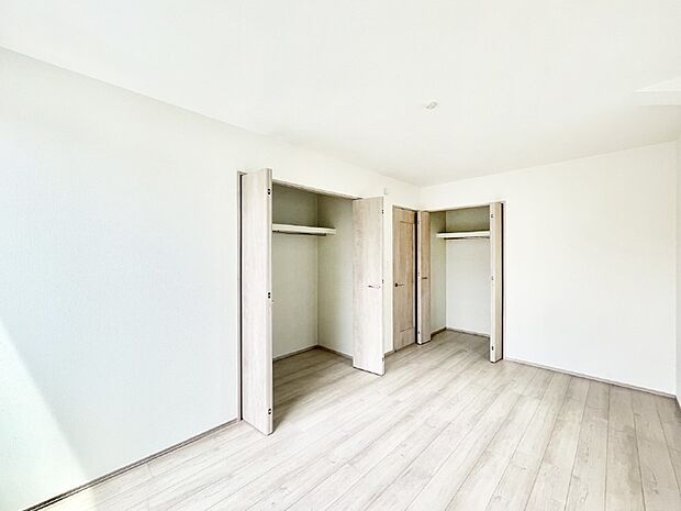 収納が充実しているので、居住スペースを広く使えます。 