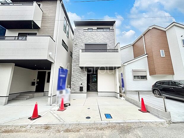 洗練された外観、上質な住空間が広がる室内は永く安心して過ごせる住居です。