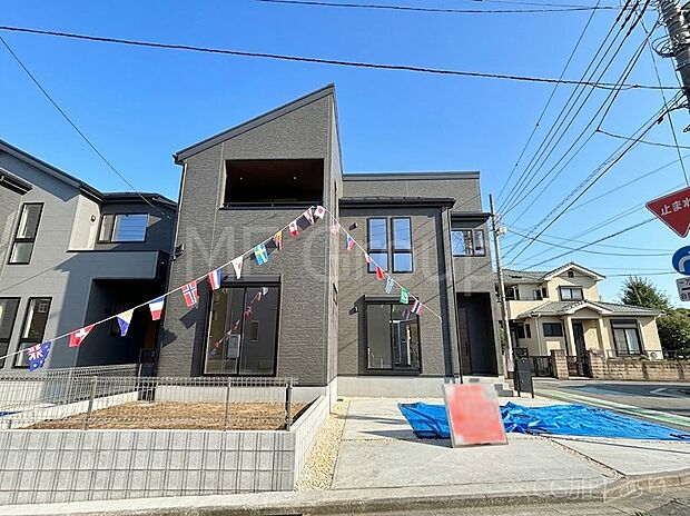 上質感あふれる外観デザイン。魅力の住まいを実現。 