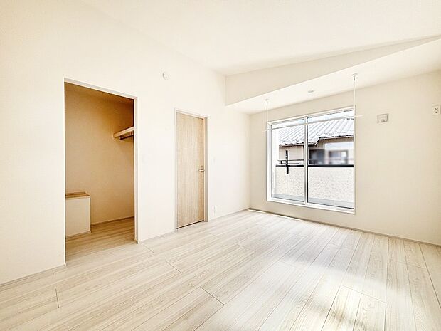 WIC付きのお部屋で充実したプライベート時間を過ごせます。