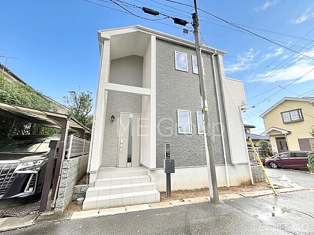 暮らしやすさと居心地の良さにこだわったシンプルで飽きのこないデザイン !