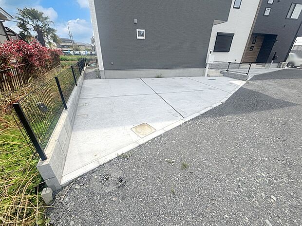 【駐車場】生活に欠かせない駐車スペース。