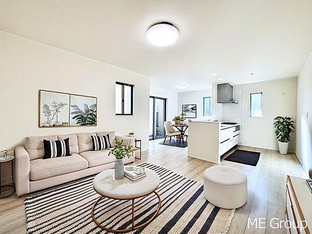 【リビング】落ち着いた雰囲気のＬＤＫは家族みんなの快適空間※家具はCGです