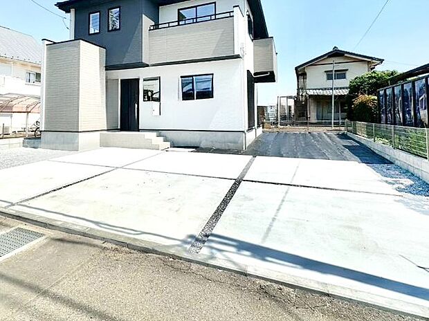 【駐車場】生活に欠かせない駐車スペース。