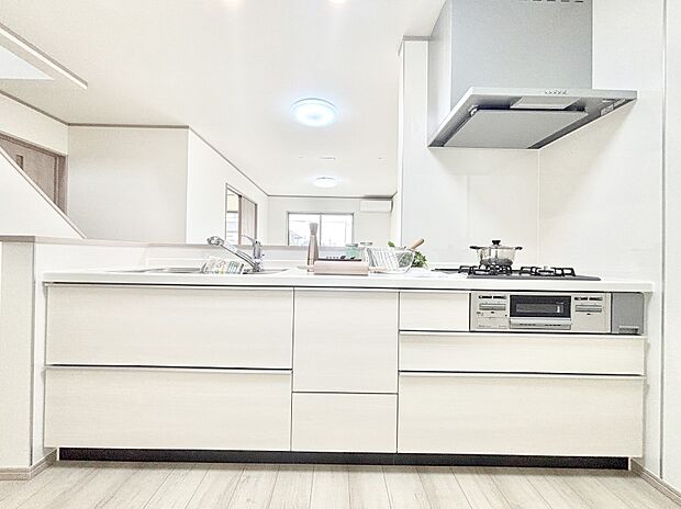 【キッチン】お料理を効率的に、楽しく！システムキッチン  