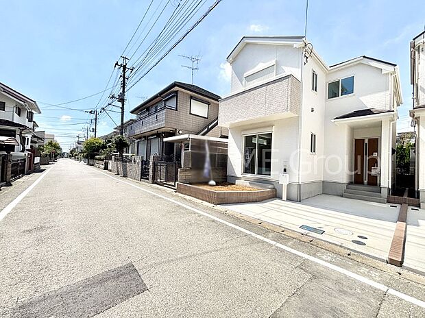 【前面道路含む現地写真】前面道路はきちんと整備されています  