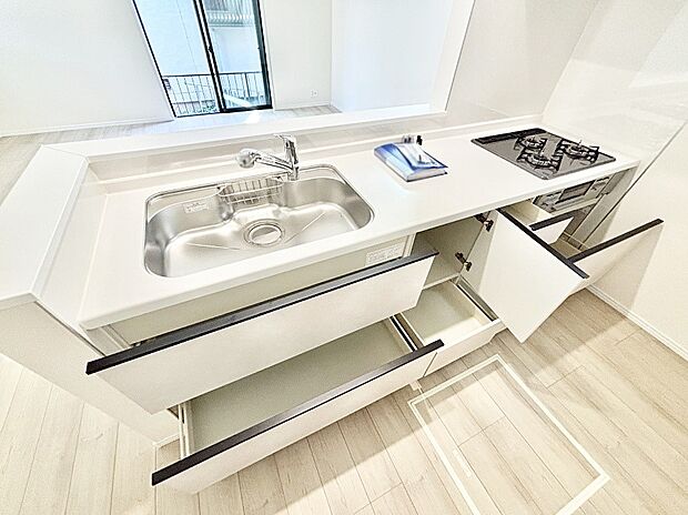 【その他設備(スライド収納)】使いやすさを優先したスライド式収納タイプ!