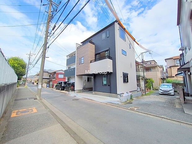 【前面道路含む現地写真】堂々完成!! ここから始まる新生活を応援いたします!