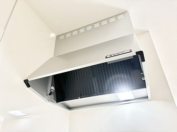 【その他設備(レンジフード)】基本的なお手入れはフィルターのみ！お手入れのしやすさも魅力です。