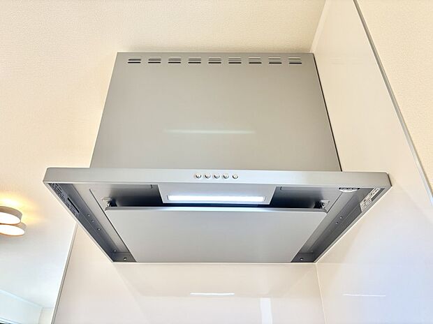 【その他設備(レンジフード)】基本的なお手入れはフィルターのみ！お手入れのしやすさも魅力です。