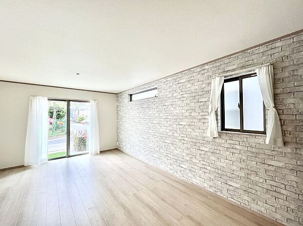 【ダイニング】家族が自然と集まる憩いのスペースになりそう  