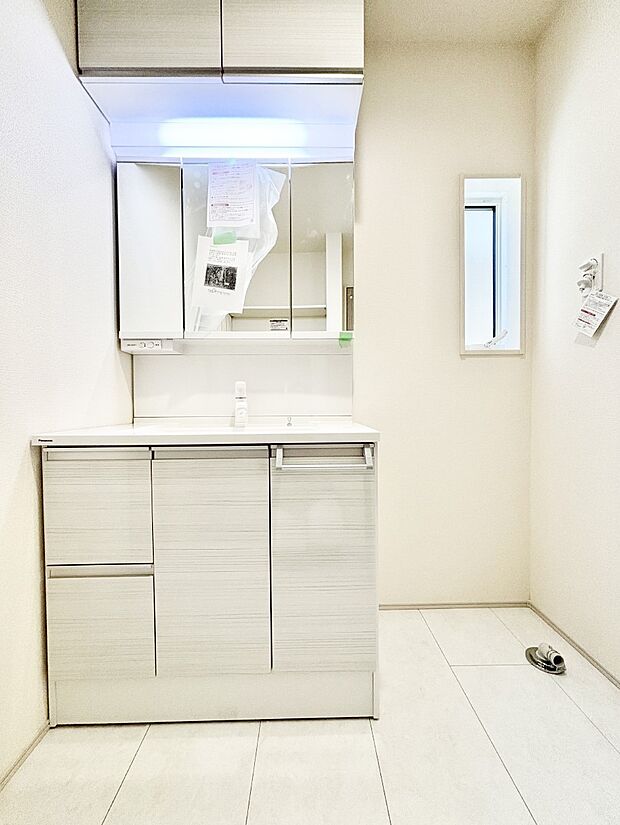 【洗面台・洗面所】収納力と機能性に優れた洗面化粧台