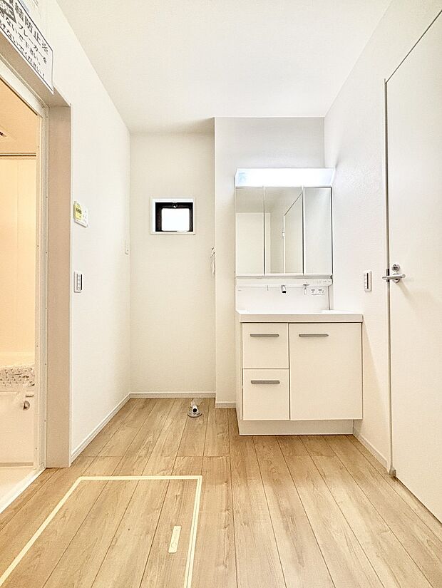 【洗面台・洗面所】収納力と機能性に優れた洗面化粧台