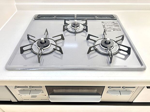 【その他設備(Siセンサーコンロ)】ガスコンロはSiセンサー搭載。火力調節や焦げ付き・消し忘れも防いでくれます。