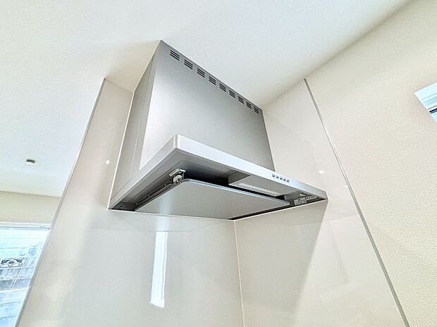 【その他設備(レンジフード)】基本的なお手入れはフィルターのみ!お手入れのしやすさも魅力です。