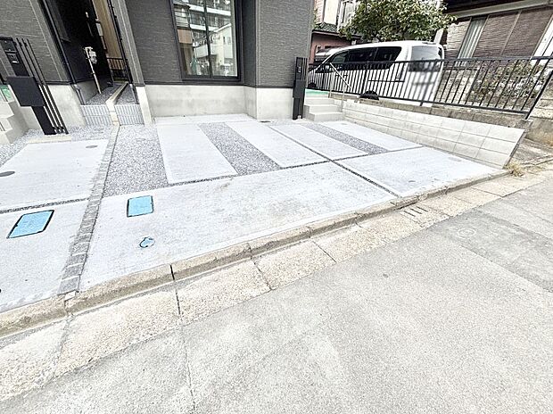 【駐車場】生活に欠かせない駐車スペース。