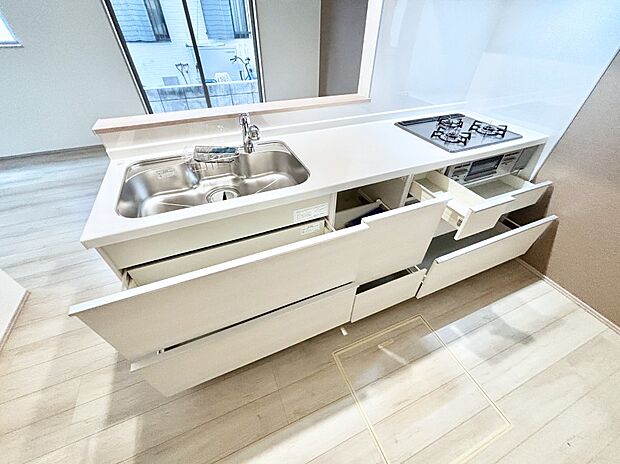 【その他設備(スライド収納)】使いやすさを優先したスライド式収納タイプ！