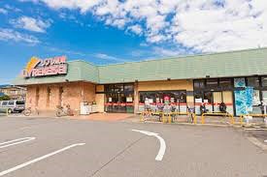 リブレ京成 三矢小台店（約53m）