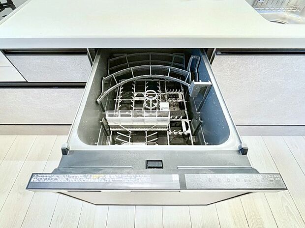 【その他設備(食洗機)】面倒なお片づけは食洗機にお任せ!家事の負担が減って、時間にも気持ちにもゆとりができます。