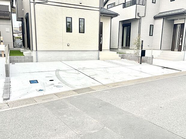 【駐車場】生活に欠かせない駐車スペース。